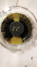 Load image into Gallery viewer, Glitzy Glamorous 5D lashes
